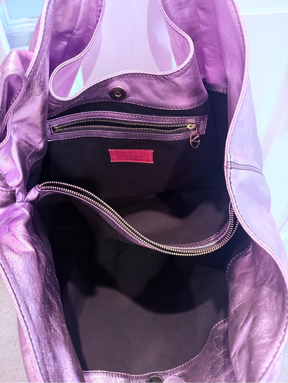 Valentino Garavani Metallic Purple Tote Bag - Picture 8 of 12